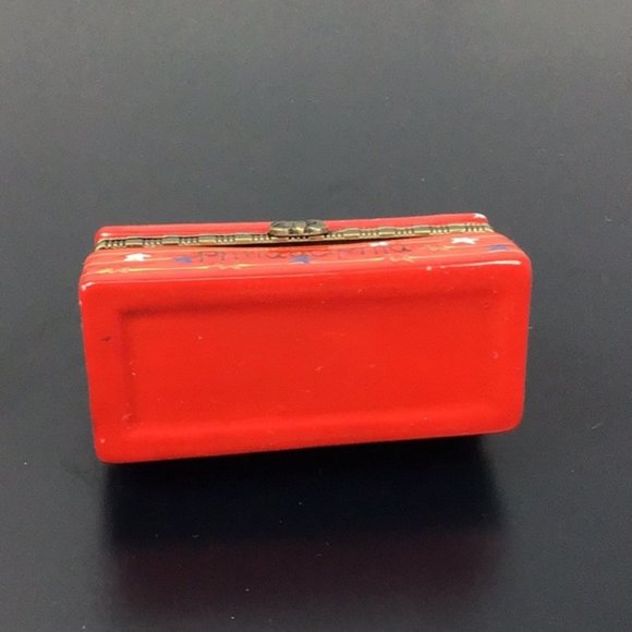 Philadelphia Pilly Porcelain Hinged Trinket box - Picture 4 of 4